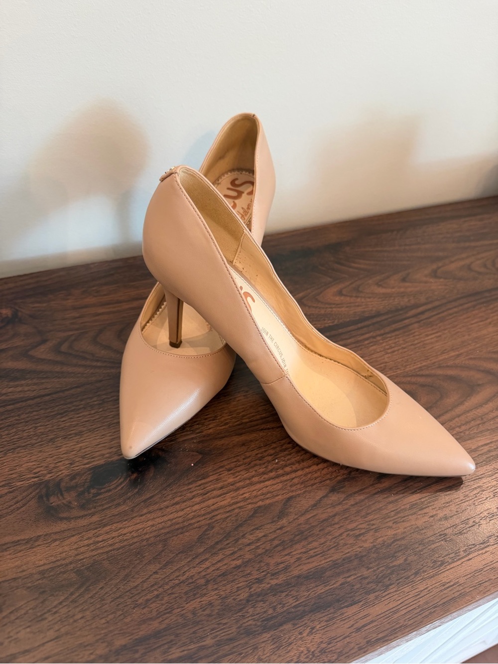 Nude Sam Edelman pumps